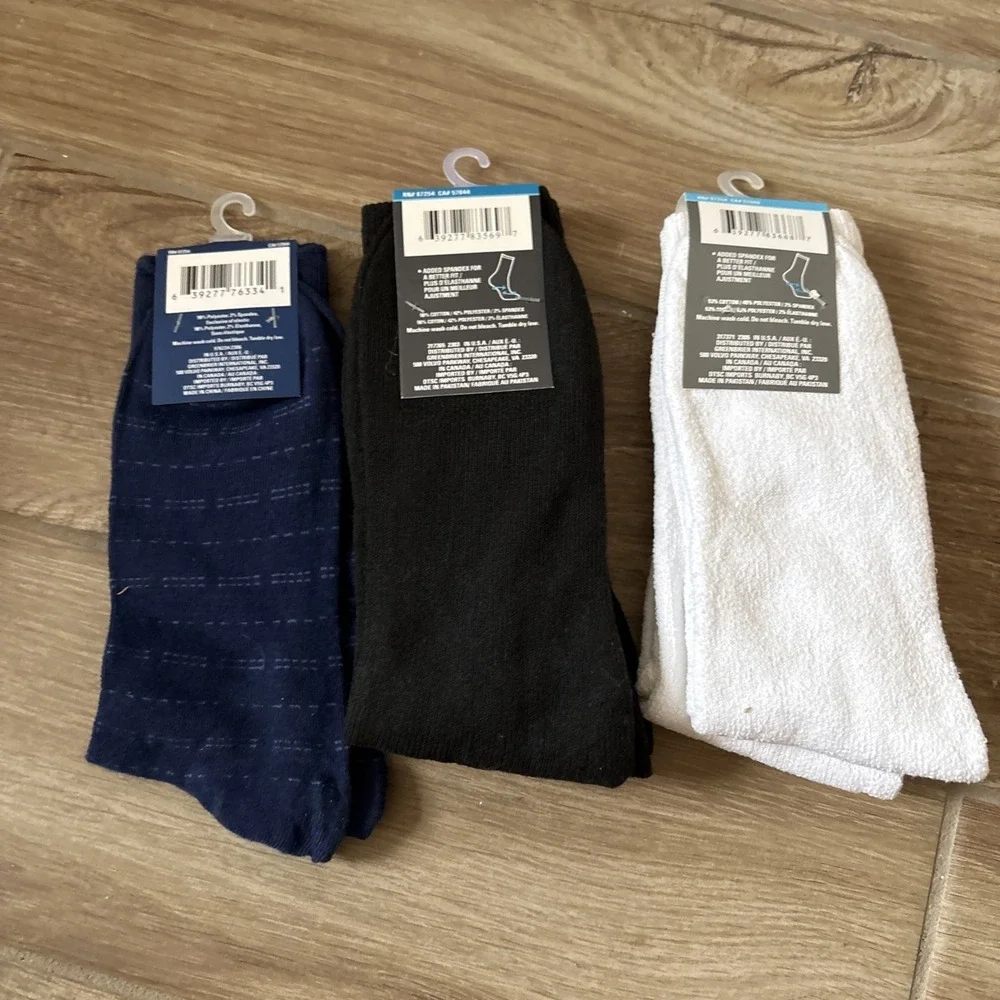 NEW Bundle Lot 3 Mens Socks 1 blue 1 black 1 White ribbed polyester shoe sz 6-12